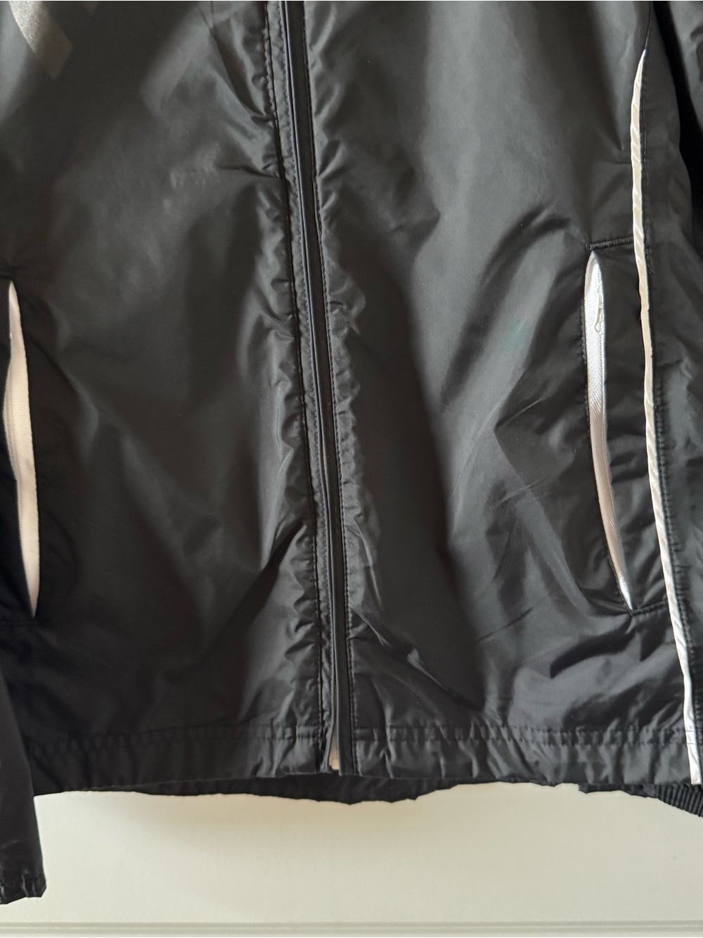 Adidas nylon jacket - Picture 3 of 10